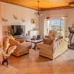 Theano - Family House In Lixouri, Kefalonia Apartament *